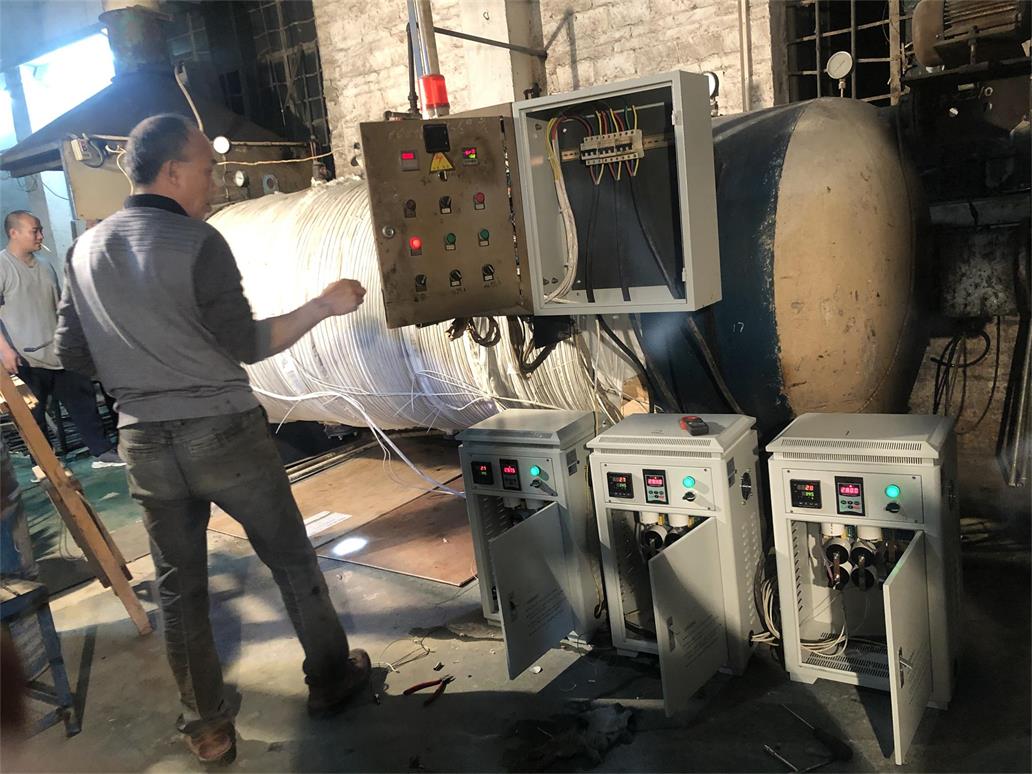 臥式反應度電磁加熱控制柜