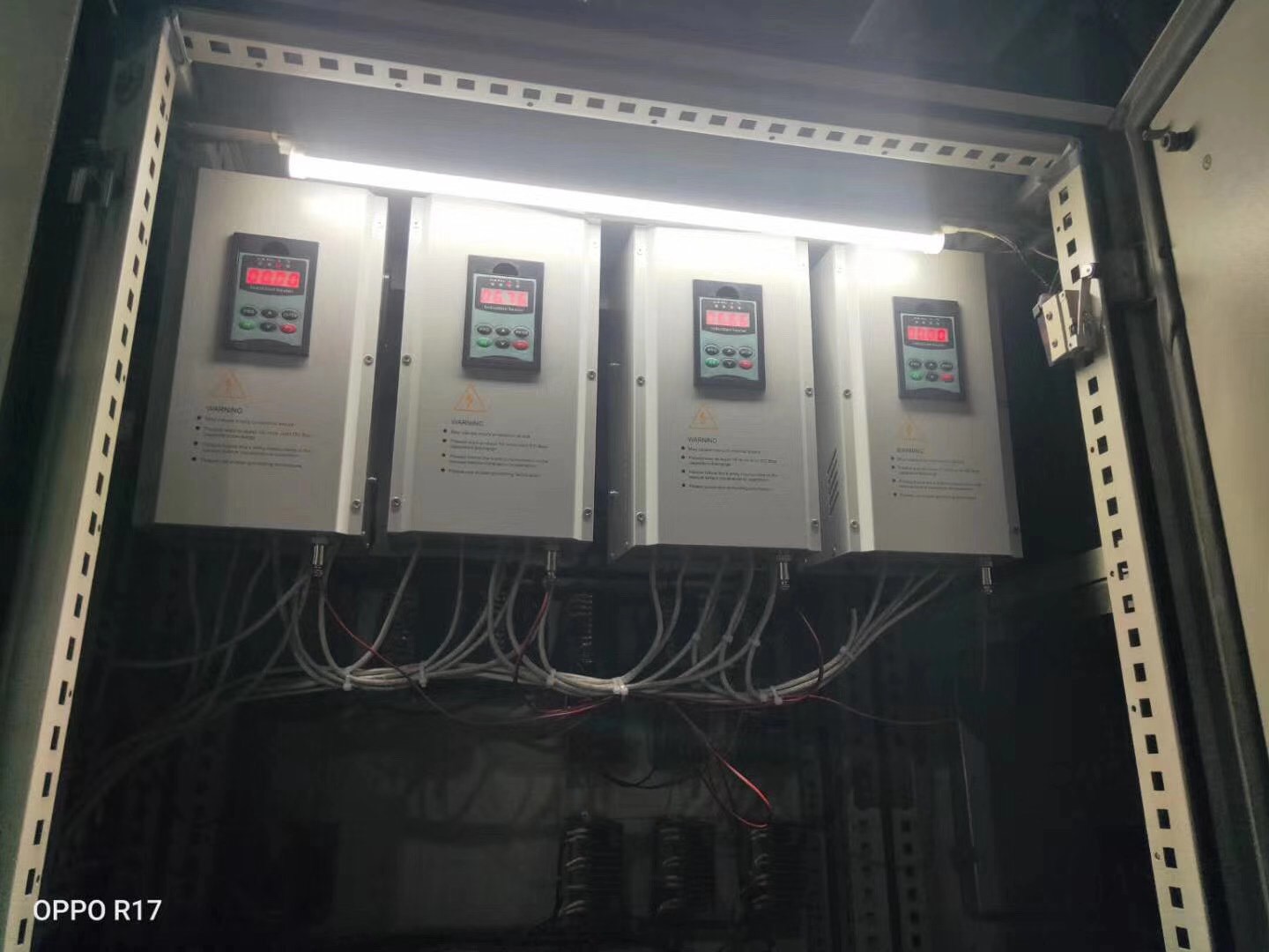 電磁取暖爐 電磁取暖爐